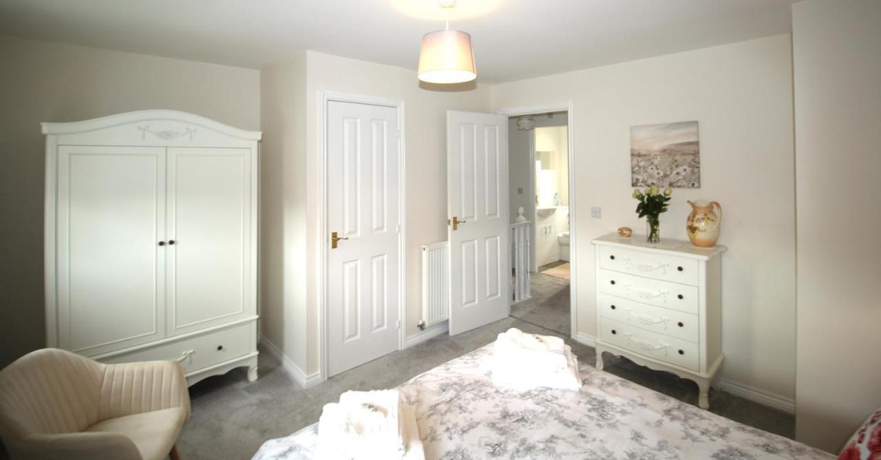 Ashington - 2 Bedroom House - Beautifully Decorated & Furnished - Large Garden Exteriör bild