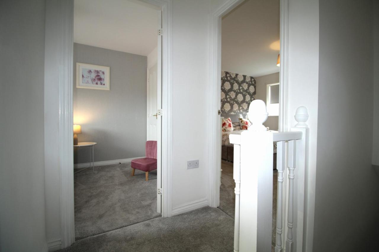 Ashington - 2 Bedroom House - Beautifully Decorated & Furnished - Large Garden Exteriör bild