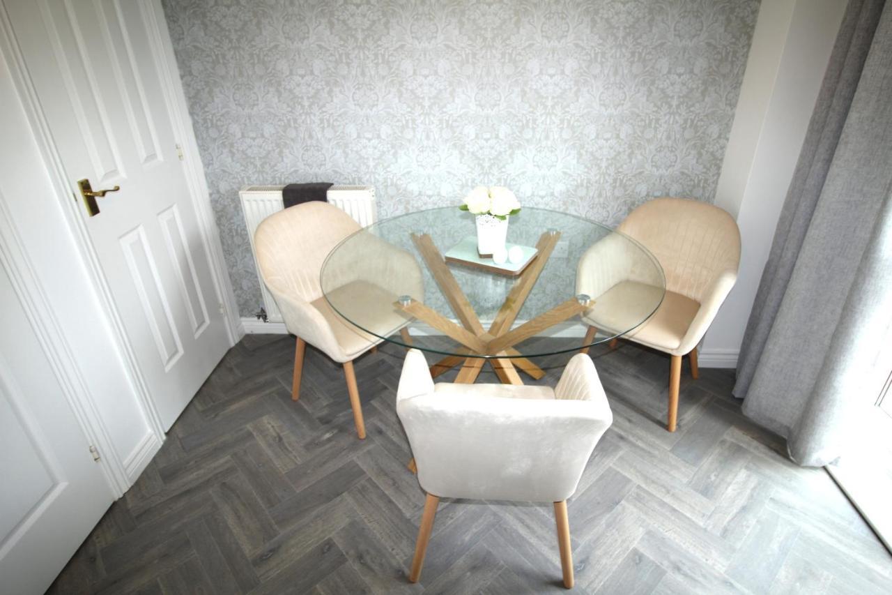 Ashington - 2 Bedroom House - Beautifully Decorated & Furnished - Large Garden Exteriör bild